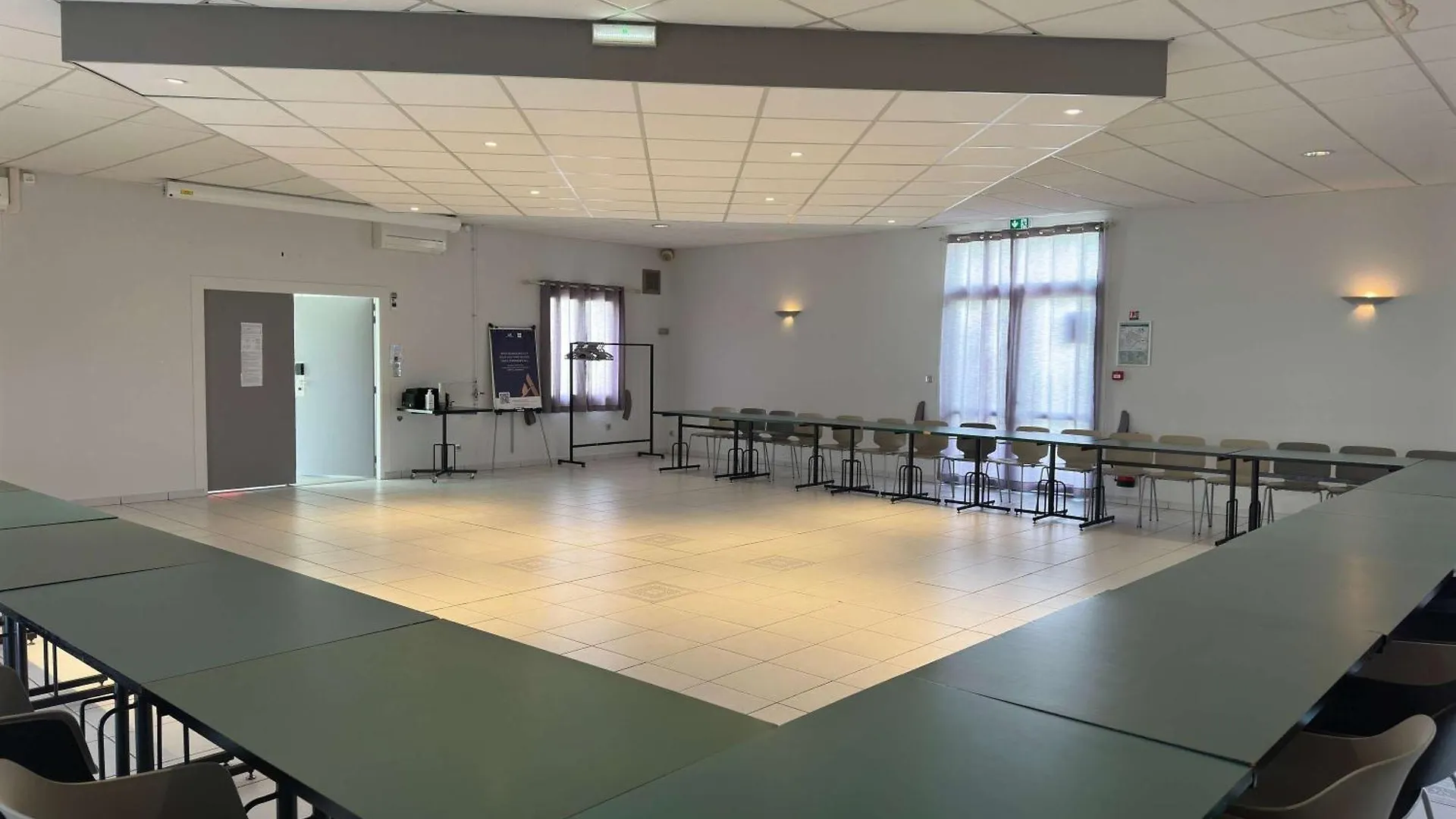 Ibis Cahors Hotel 3*,