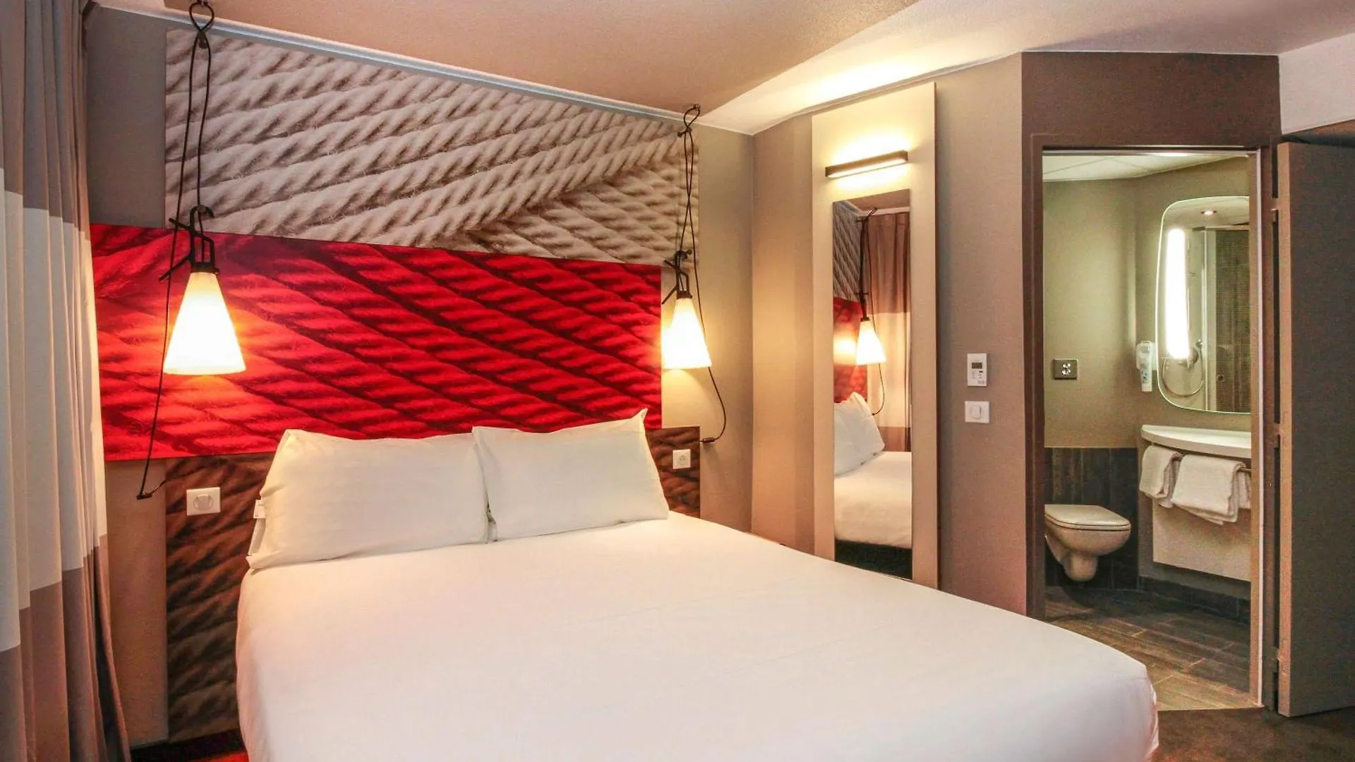 Ibis Cahors Hotel 3*,  France